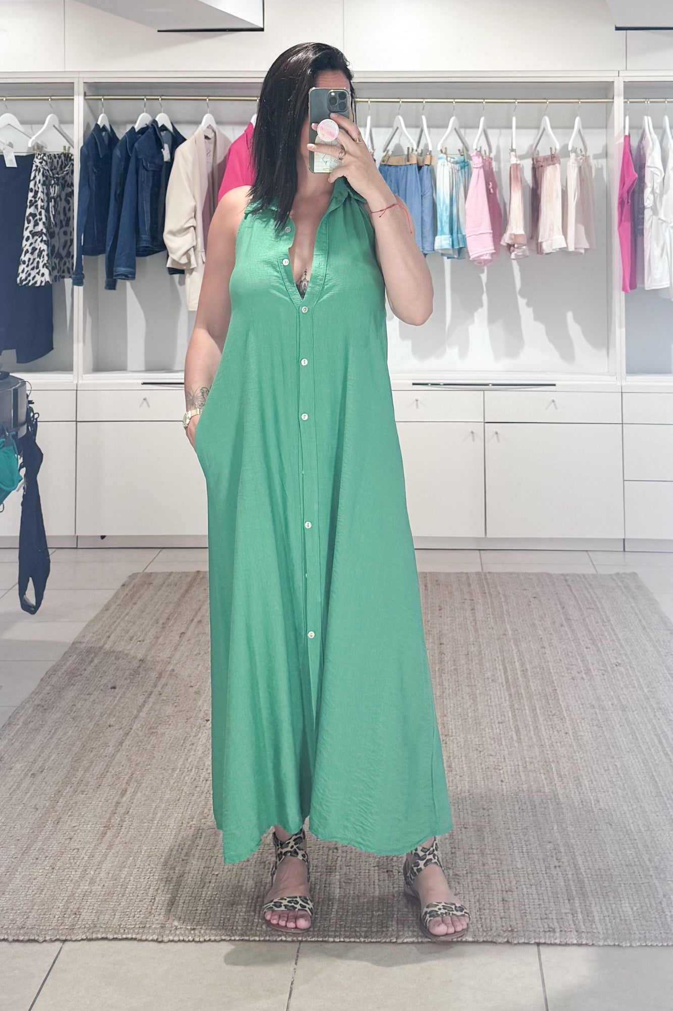 robe longue, effet chemise, dos nu, look casual, uni vert