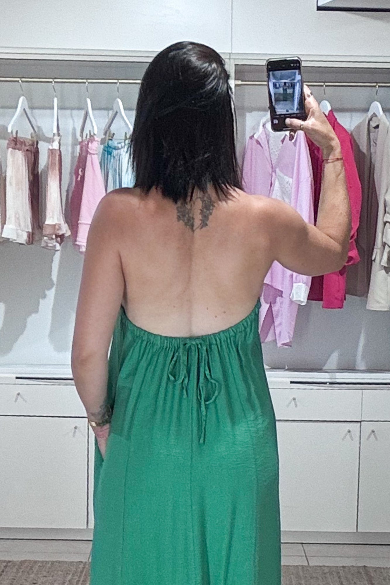 robe longue, effet chemise, dos nu, look casual, uni vert