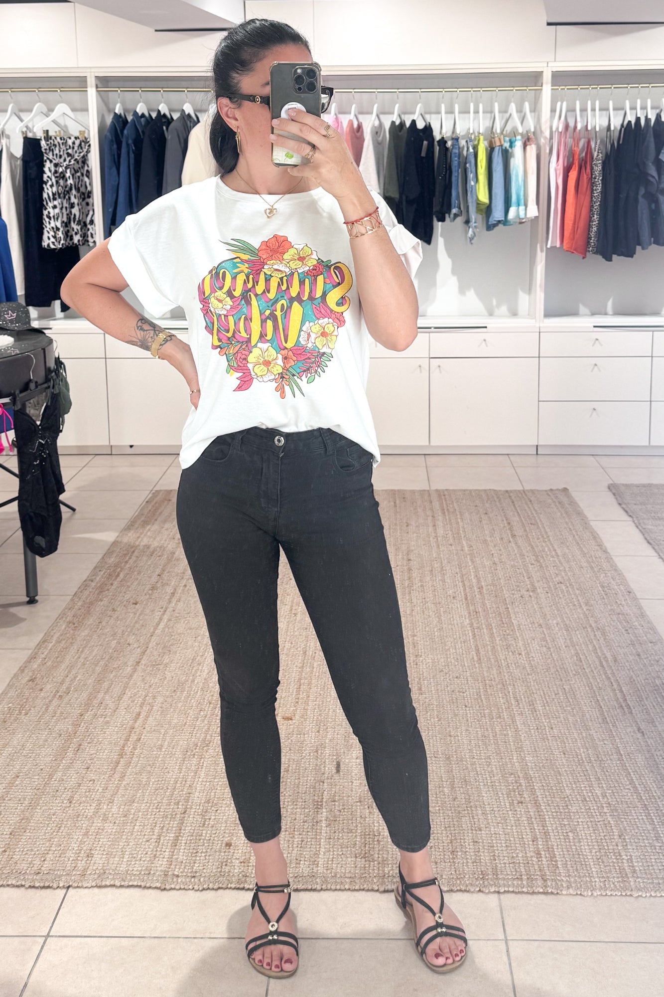 tee-shirt summer vibes femme blanc coupe oversize imprimé floral coloré et typographie rétro